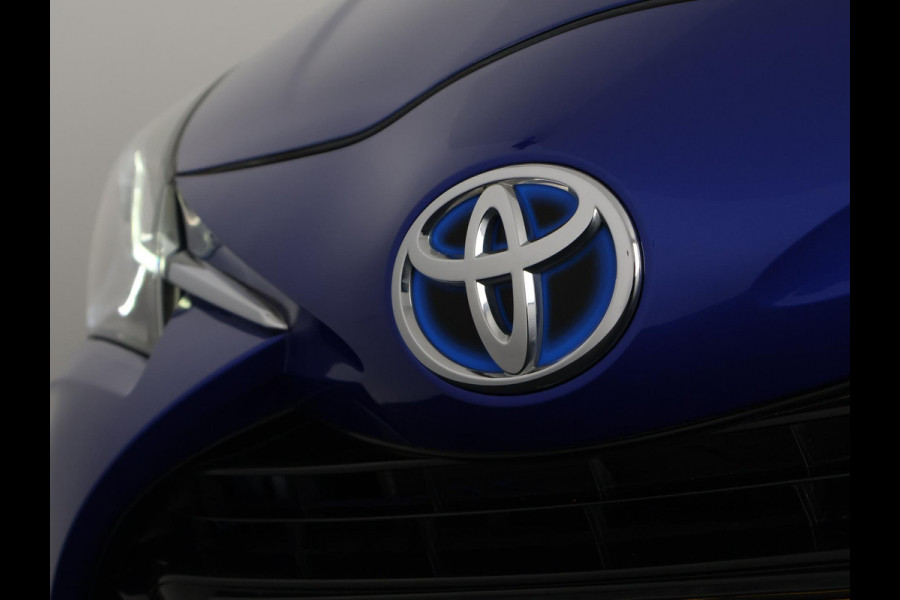 Toyota Yaris 1.5 Hybrid Dynamic Bi-Tone | Apple Carplay & AndroidAUTO | Camera | Lichtmetalen velgen |