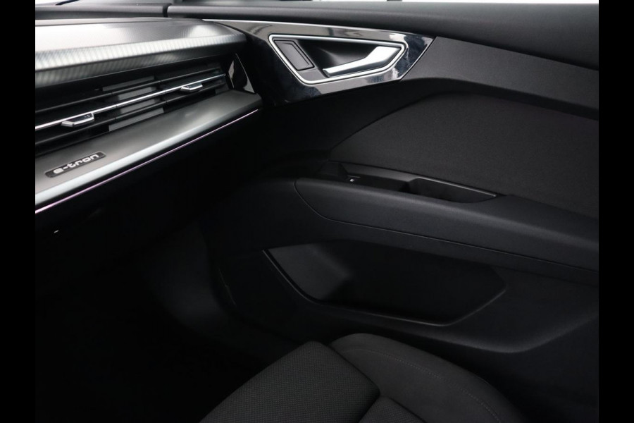 Audi Q4 Sportback e-tron 40 Launch Edition Advanced 77 kWh | Stoelverwarming | Adaptive cruise | Camera | SONOS Sound | Matrix LED | Carplay | Navigatie | Virtual Cockpit | Sportstoelen