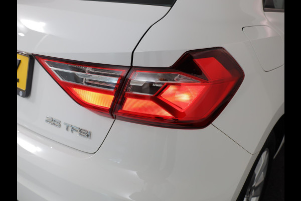 Audi A1 Sportback 25 TFSI Pro Line 95 pk | Navigatie via App | Parkeersensoren achter | Cruise control |