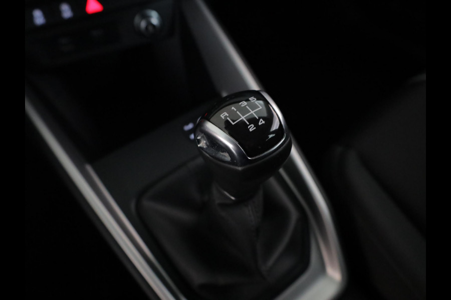 Audi A1 Sportback 25 TFSI Pro Line 95 pk | Navigatie via App | Parkeersensoren achter | Cruise control |