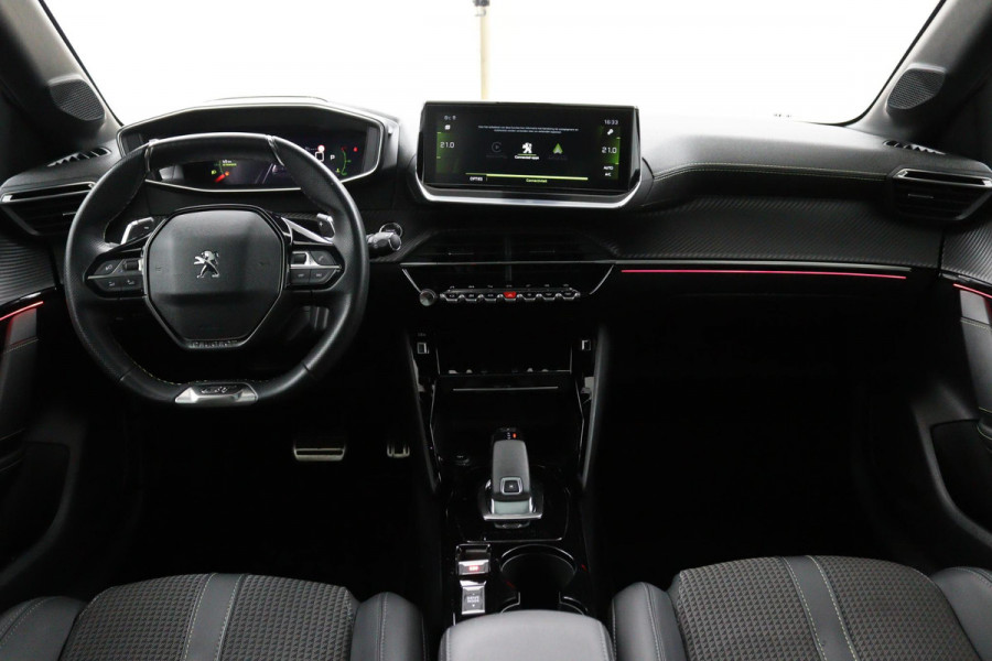 Peugeot 208 1.2 PureTech GT*AUTOM.*ECC*CRUISE*NAVI*CAM*CARPLAY