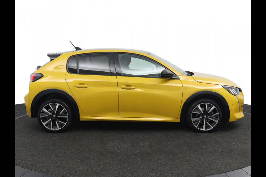 Peugeot 208 1.2 PureTech GT*AUTOM.*ECC*CRUISE*NAVI*CAM*CARPLAY