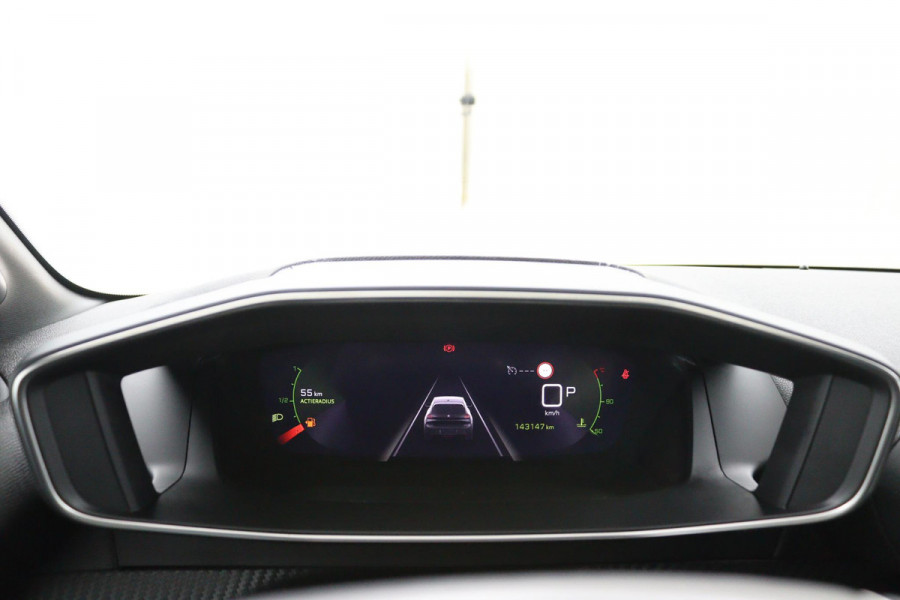 Peugeot 208 1.2 PureTech GT*AUTOM.*ECC*CRUISE*NAVI*CAM*CARPLAY