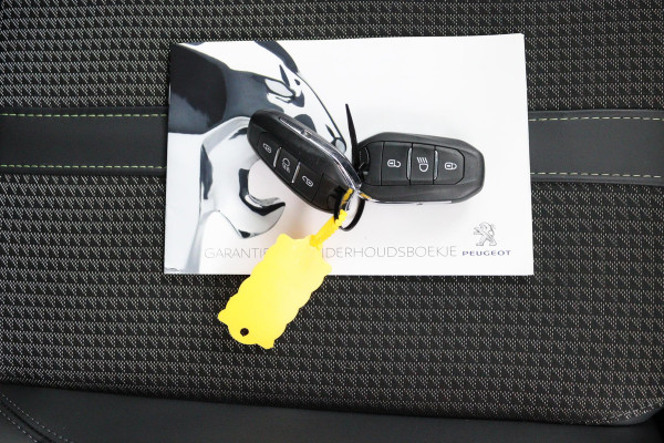 Peugeot 208 1.2 PureTech GT*AUTOM.*ECC*CRUISE*NAVI*CAM*CARPLAY