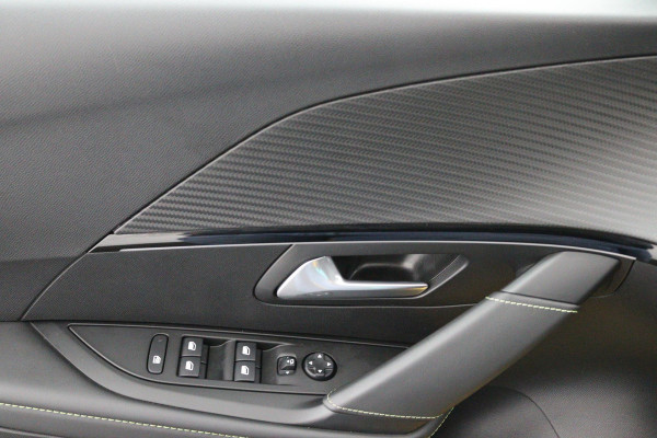 Peugeot 208 1.2 PureTech GT*AUTOM.*ECC*CRUISE*NAVI*CAM*CARPLAY