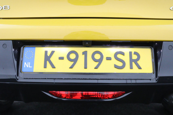 Peugeot 208 1.2 PureTech GT*AUTOM.*ECC*CRUISE*NAVI*CAM*CARPLAY