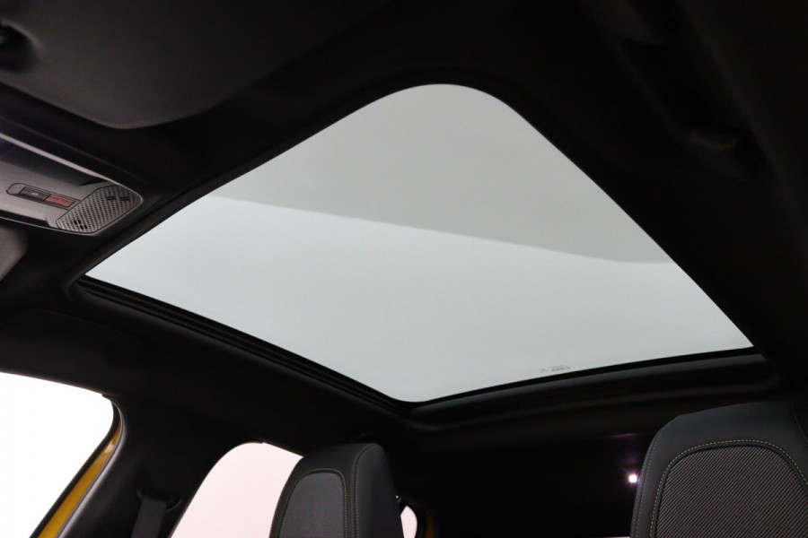 Peugeot 208 1.2 PureTech GT*AUTOM.*ECC*CRUISE*NAVI*CAM*CARPLAY