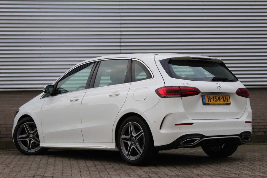 Mercedes-Benz B-Klasse 180 Business Solution AMG | Camera | Stoelverwarming | Dealer Onderhouden | Wide Screen