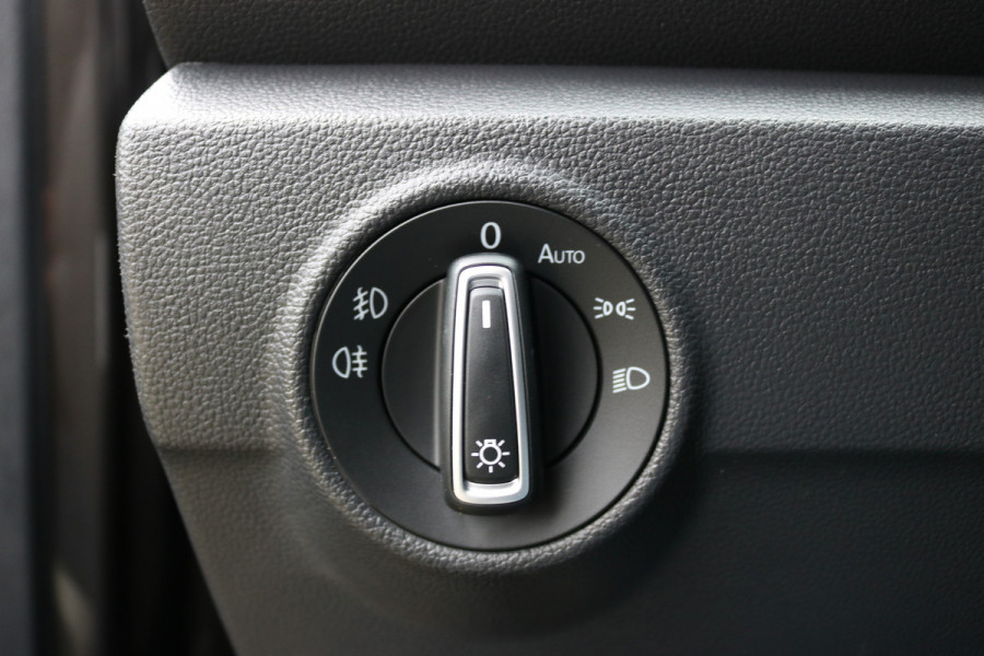 Volkswagen T-Roc 1.5 TSI Sport Xenon Navi Camera Virtuel cockpit T-haak Bj:2020