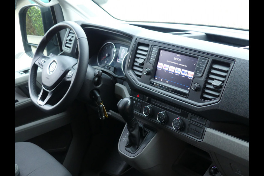 Volkswagen Crafter 35 2.0 TDI L3H3 141PK Camera/Trekhaak/Navigatie