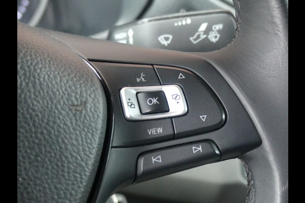 Volkswagen Crafter 35 2.0 TDI L3H3 141PK Camera/Trekhaak/Navigatie