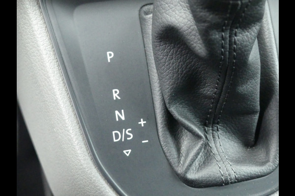 Volkswagen Crafter 35 2.0 TDI L3H3 141PK Camera/Trekhaak/Navigatie