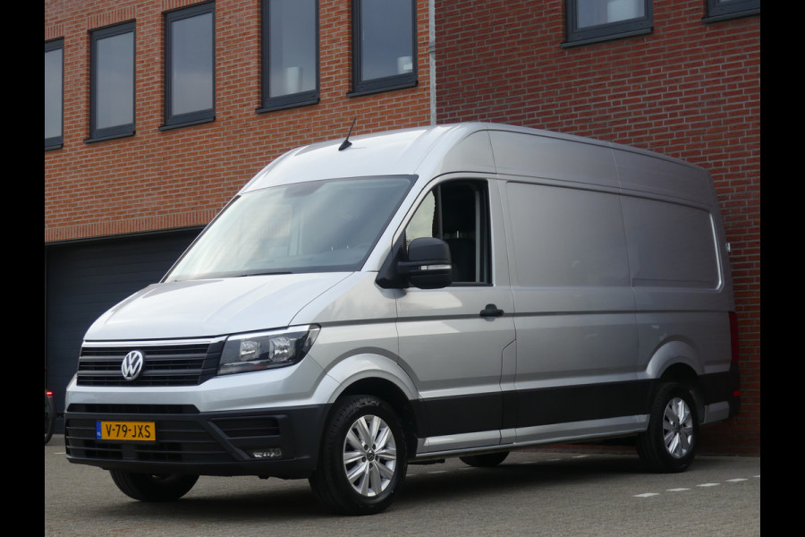 Volkswagen Crafter 35 2.0 TDI L3H3 141PK Camera/Trekhaak/Navigatie