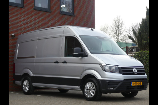 Volkswagen Crafter 35 2.0 TDI L3H3 141PK Camera/Trekhaak/Navigatie