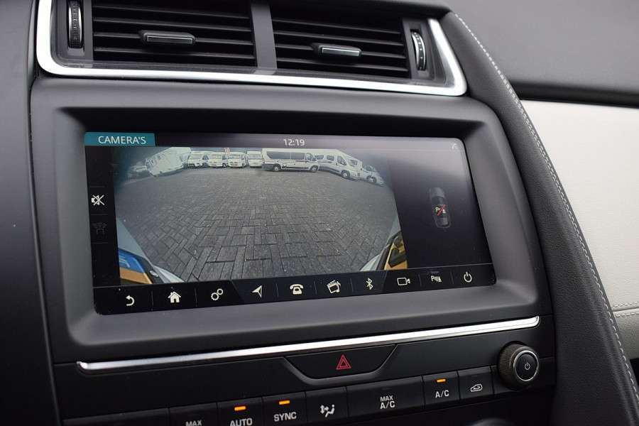 Jaguar E-Pace 2.0 P250 AWD R-Dynamic SE | Meridian | Leer | Stoelverw. | Camera