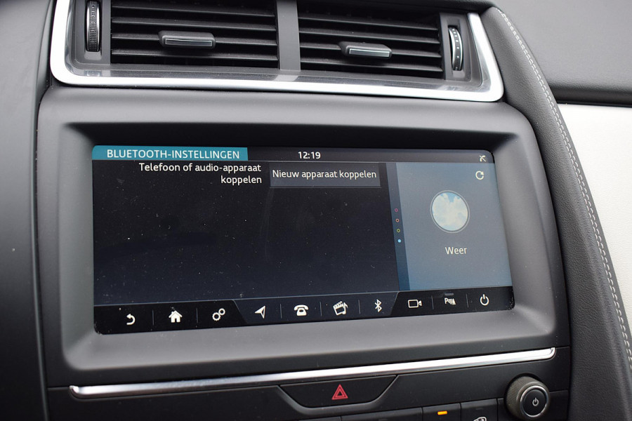 Jaguar E-Pace 2.0 P250 AWD R-Dynamic SE | Meridian | Leer | Stoelverw. | Camera