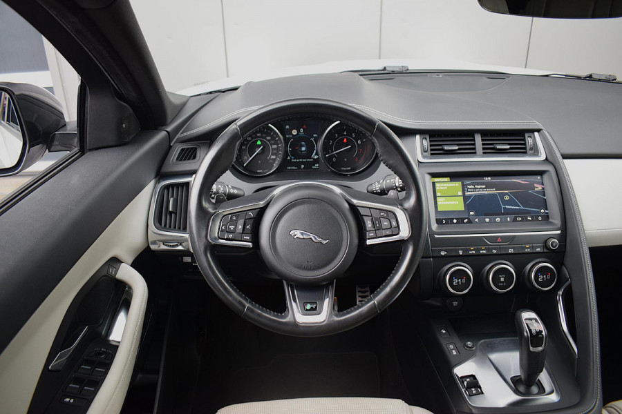 Jaguar E-Pace 2.0 P250 AWD R-Dynamic SE | Meridian | Leer | Stoelverw. | Camera