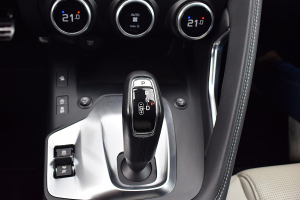 Jaguar E-Pace 2.0 P250 AWD R-Dynamic SE | Meridian | Leer | Stoelverw. | Camera