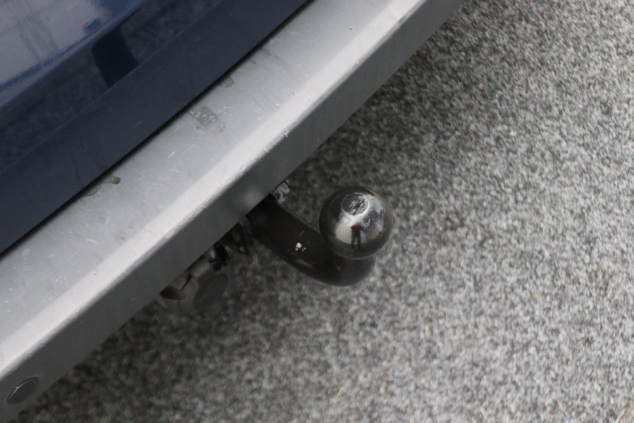 Ford Transit Courier 1.5 TDCI Trend Leer, Airco, Trekhaak, Side-Bars, PDC