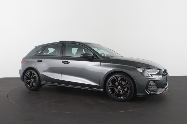 Audi A3 Sportback 30 TFSI S line edition Pano.schuif/Daytona Gray/Optiek Zwart plus pakket/18 inch RS/Camera...