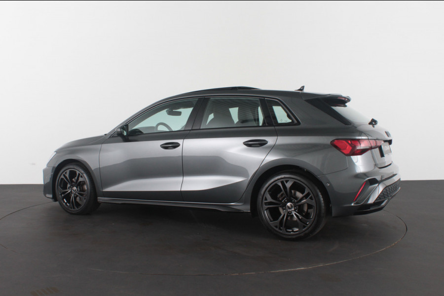 Audi A3 Sportback 30 TFSI S line edition Pano.schuif/Daytona Gray/Optiek Zwart plus pakket/18 inch RS/Camera...