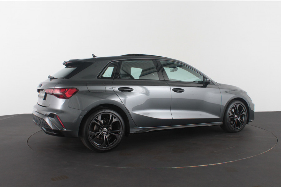Audi A3 Sportback 30 TFSI S line edition Pano.schuif/Daytona Gray/Optiek Zwart plus pakket/18 inch RS/Camera...