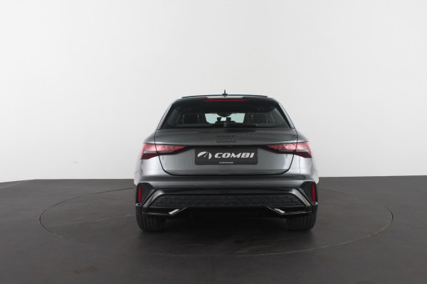 Audi A3 Sportback 30 TFSI S line edition Pano.schuif/Daytona Gray/Optiek Zwart plus pakket/18 inch RS/Camera...