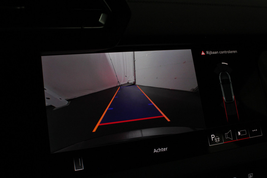 Audi A3 Sportback 30 TFSI S line edition Pano.schuif/Daytona Gray/Optiek Zwart plus pakket/18 inch RS/Camera...