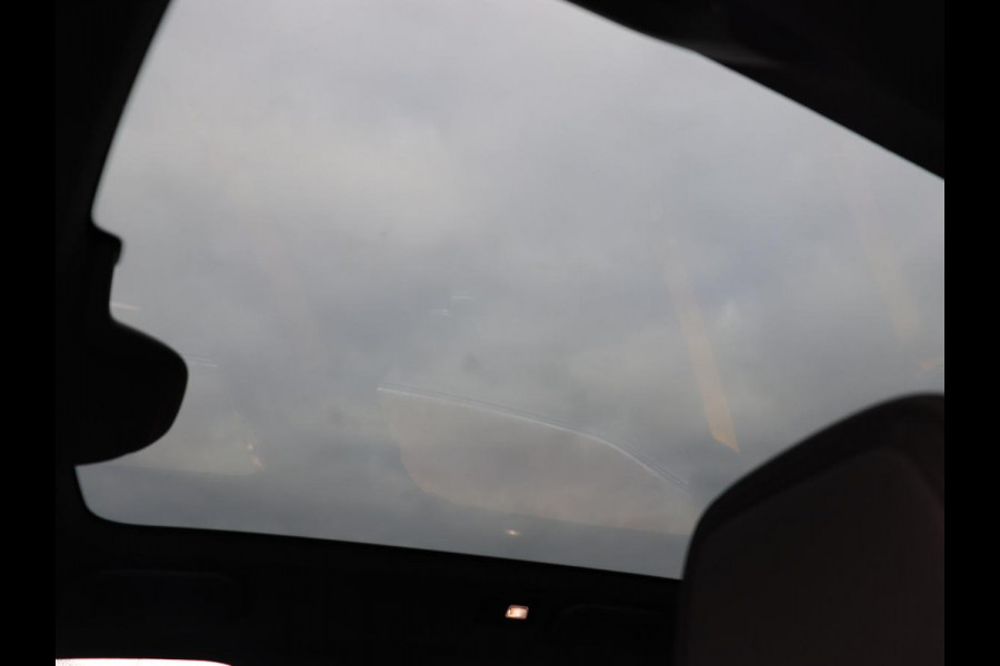 Polestar 2 Long Range Dual Motor Launch Edition 78kWh | Panoramadak | 360 Camera | Achterbankverwarming | Adaptive cruise | Carplay | Camera | Stoelverwarming | Keyless