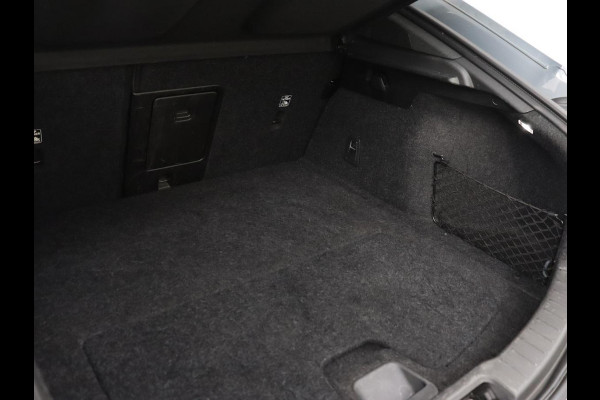 Polestar 2 Long Range Dual Motor Launch Edition 78kWh | Panoramadak | 360 Camera | Achterbankverwarming | Adaptive cruise | Carplay | Camera | Stoelverwarming | Keyless