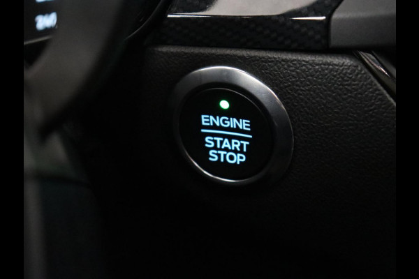 Ford Focus 1.0 EcoBoost ST Line | Panoramadak | Camera | Carplay | Navigatie | Full LED | Climate control | Keyless | Cruise control | Bluetooth | Parkeerhulp