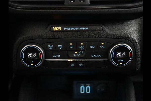 Ford Focus 1.0 EcoBoost ST Line | Panoramadak | Camera | Carplay | Navigatie | Full LED | Climate control | Keyless | Cruise control | Bluetooth | Parkeerhulp