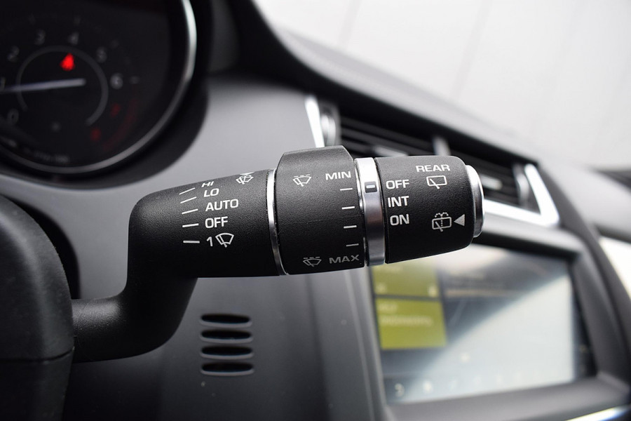 Jaguar E-Pace 2.0 P250 AWD R-Dynamic SE | Meridian | Leer | Stoelverw. | Camera