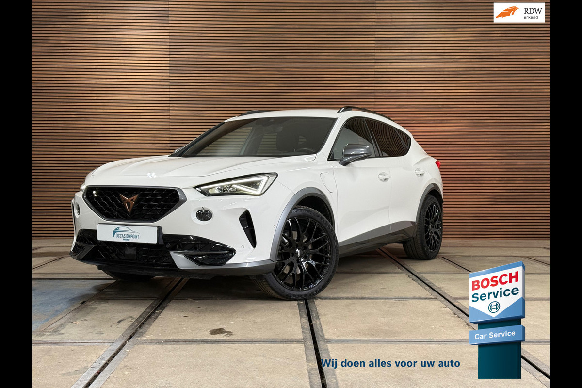 CUPRA Formentor 1.4 TSI e-Hybrid Essential | Half leder | 19' inch | Sfeerverlichting | Carplay | Navigatie | LED | Winterpakket