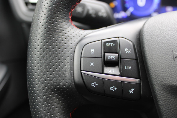 Ford Kuga 1.5 EcoBoost ST-Line X | Adaptieve cruise | BLIS | Camera | Trekhaak | Winterpack