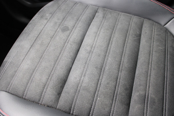 Ford Kuga 1.5 EcoBoost ST-Line X | Adaptieve cruise | BLIS | Camera | Trekhaak | Winterpack