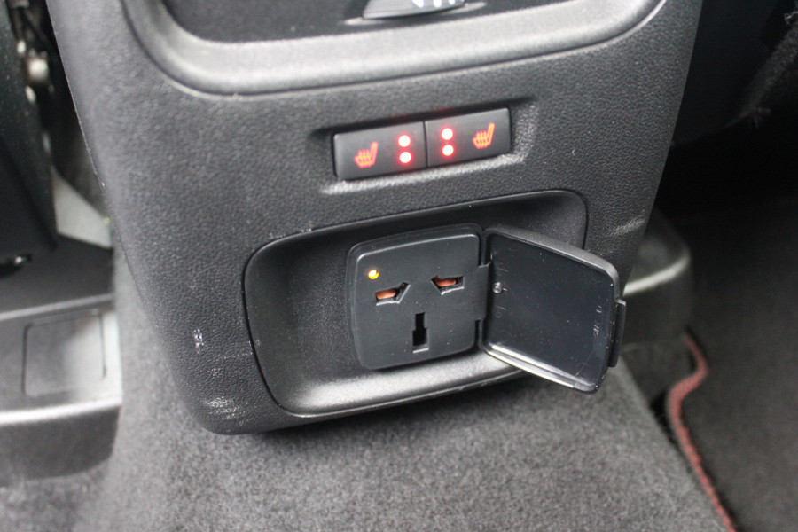 Ford Kuga 1.5 EcoBoost ST-Line X | Adaptieve cruise | BLIS | Camera | Trekhaak | Winterpack