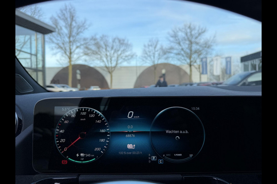 Mercedes-Benz EQA 250 Business Solution Luxury 67 kWh | SOH 96% | Ambilight | Elektr. achterklep | Stoelverwarming | Camera | Origineel Nederlandse auto | NAP | 12 mnd BOVAG garantie