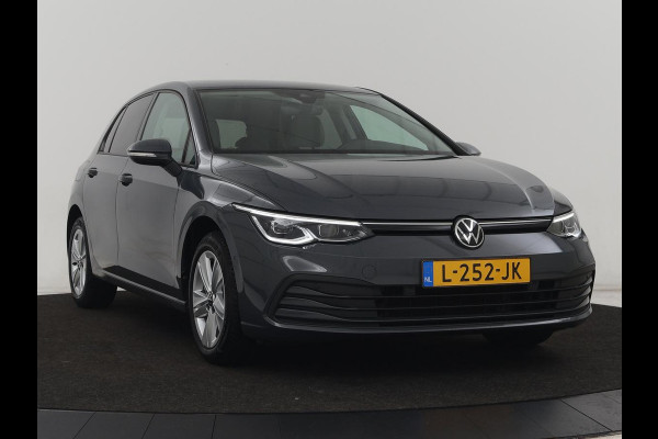 Volkswagen Golf 1.5 TSI Life Business | Matrix LED | Camera | Massage | Carplay | Keyless | Memory | Navigatie | Adaptive cruise | Side Assist | Sfeerverlichting | Climate control