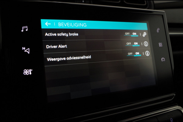 Citroën C3 1.2 PureTech Feel Edition > Zwart dak/All season banden/goed onderhouden!