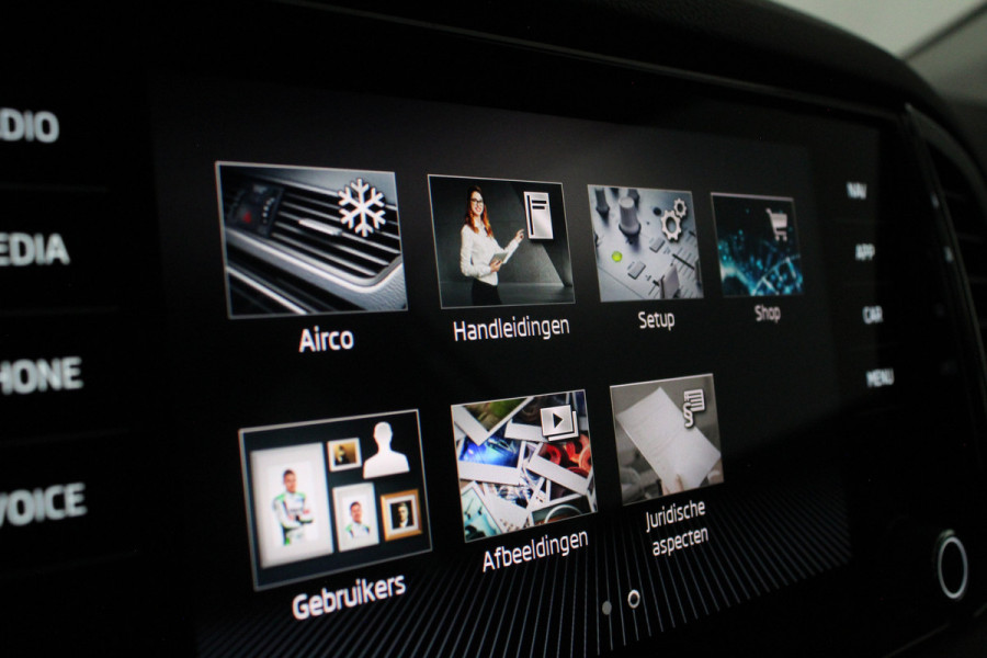 Škoda Karoq 1.0 TSI Business Edition > Camera/Navi/Comfort-pakket/keyless...