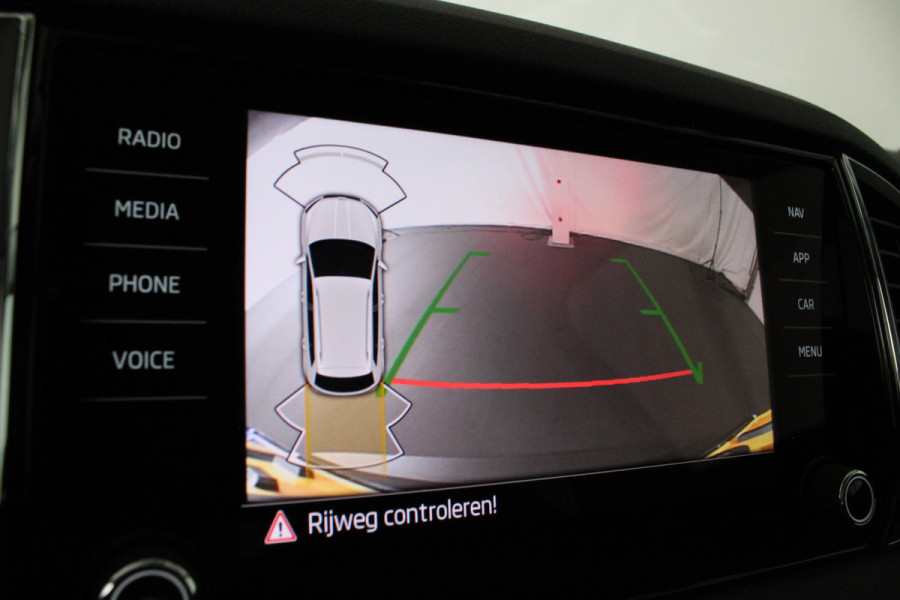 Škoda Karoq 1.5 TSI ACT Style > 150pk Camera/Adapt.cruise/Elektr.klep/keyless