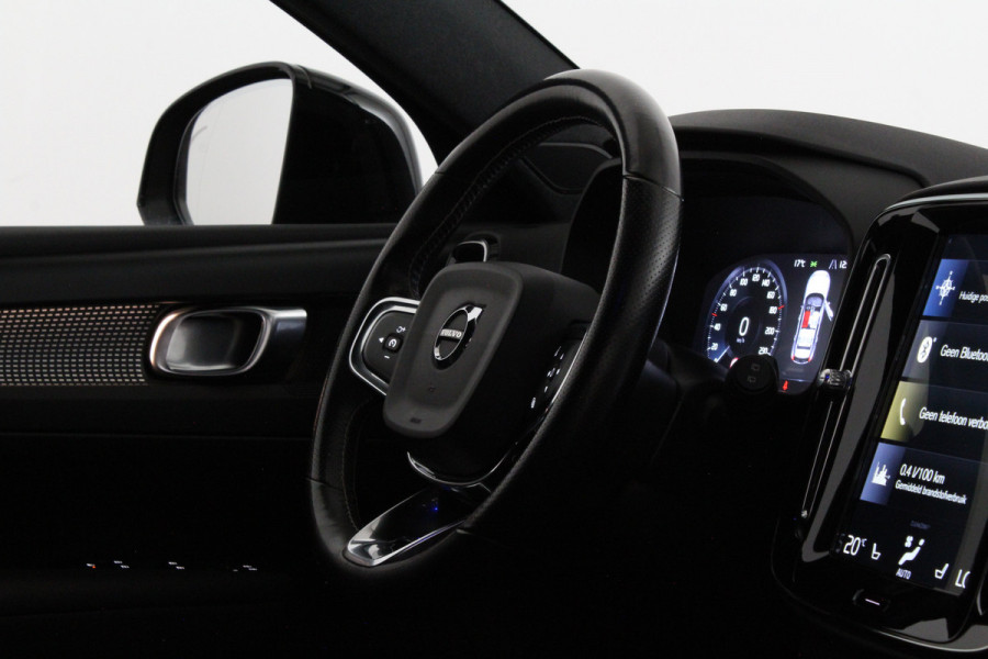 Volvo XC40 1.5 T3 R-Design > 163pk/Trekhaak (Afnb)/20 inch/ all season banden