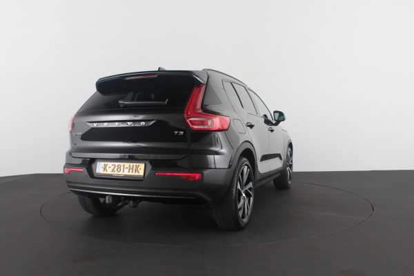 Volvo XC40 1.5 T3 R-Design > 163pk/Trekhaak (Afnb)/20 inch/ all season banden