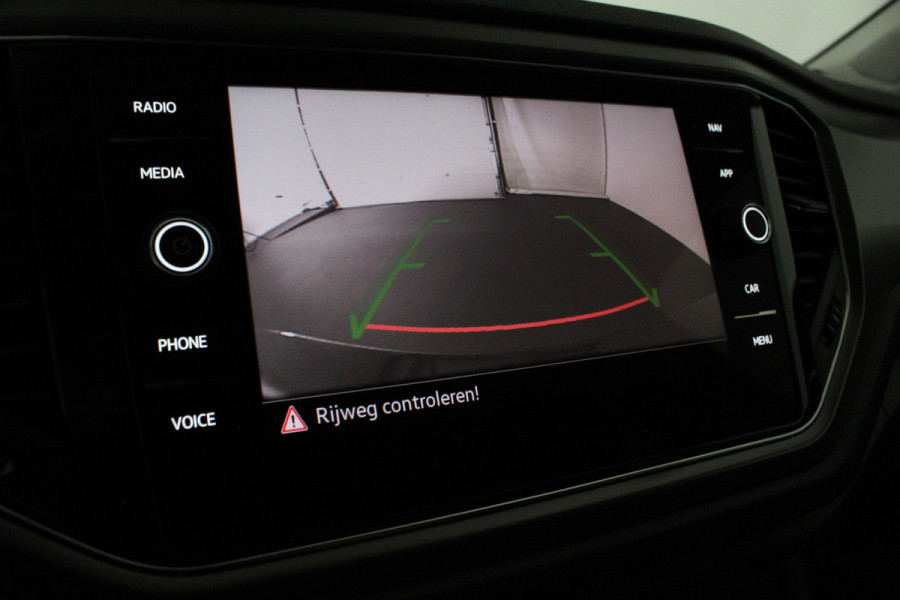 Volkswagen T-Roc 1.0 TSI Style Panorama.schuif/Camera/Adapt.cruise/18 inch...