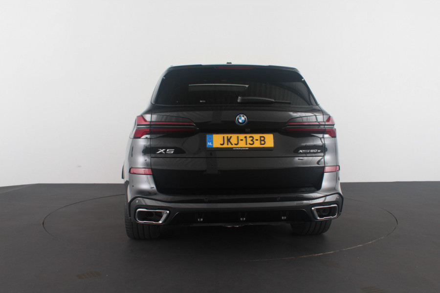 BMW X5 xDrive50e 490pk > Innovatie-pakket/Trekhaak/Travel-pakket/Shadow line