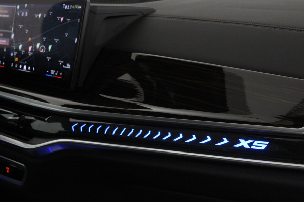 BMW X5 xDrive50e 490pk > Innovatie-pakket/Trekhaak/Travel-pakket/Shadow line