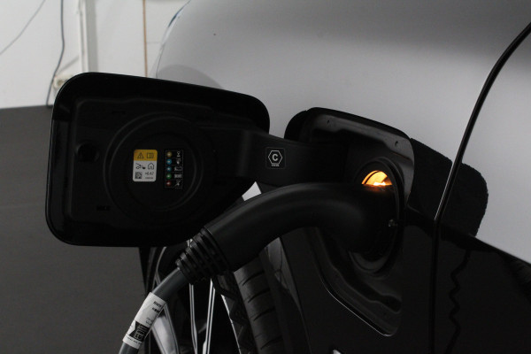 BMW X5 xDrive50e 490pk > Innovatie-pakket/Trekhaak/Travel-pakket/Shadow line