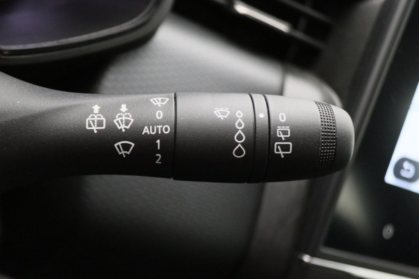 Renault Clio 1.0 TCe 90 Equilibre Navigatie, Apple Carplay, Lane Assist, Cruise, 15"