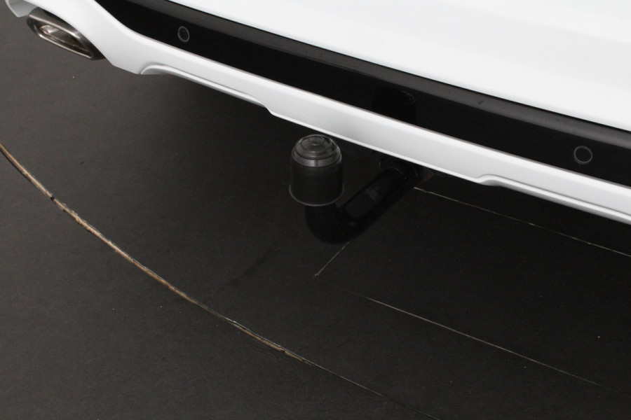 Ford Kuga 2.5 PHEV ST-Line X 225pk > Winterpakket/Trekhaak/all season/Frozen White/Plug-in hybride